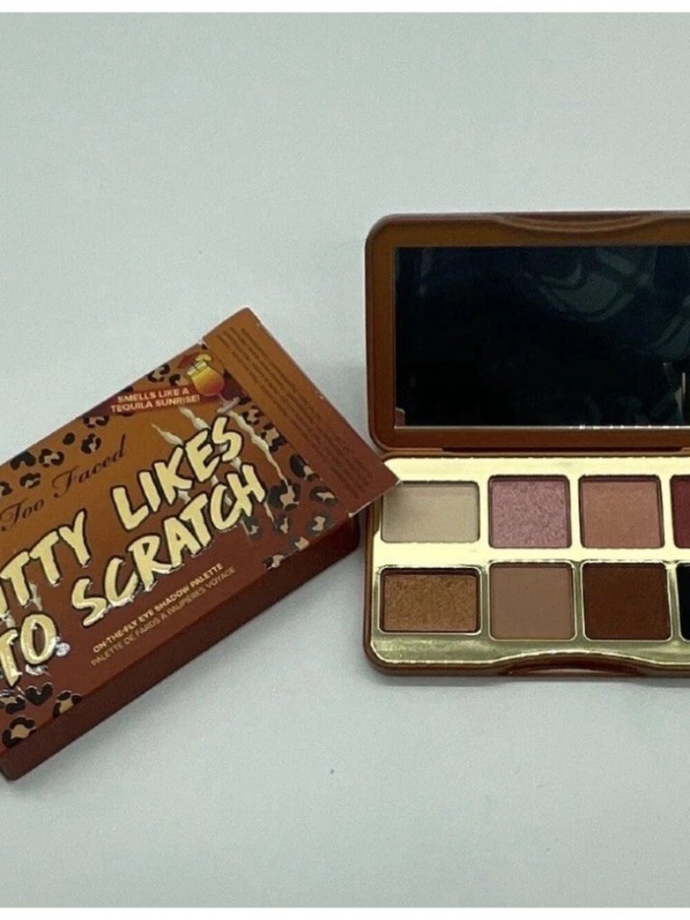 Too Faced KITTY LIKES TO SCRATCH On The Fly Eyeshadow Palette New in Box